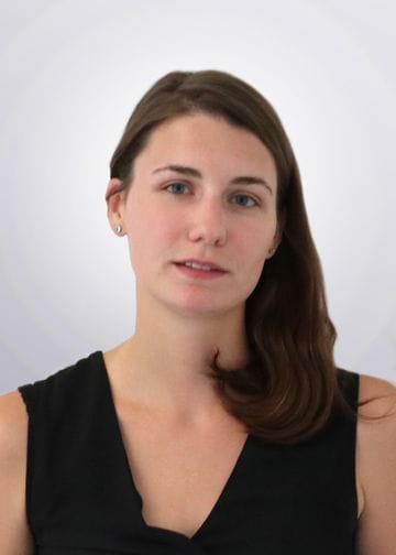 Portrait of Nana, Head of HR 